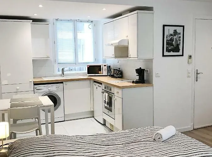 Carré D'or Appartement *
